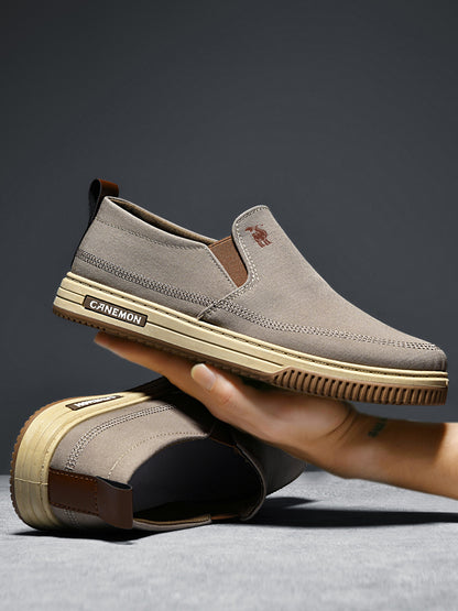 CANEMON LY553 khaki canvas slip-on shoes supplier photograph of the shoe flexing by hand