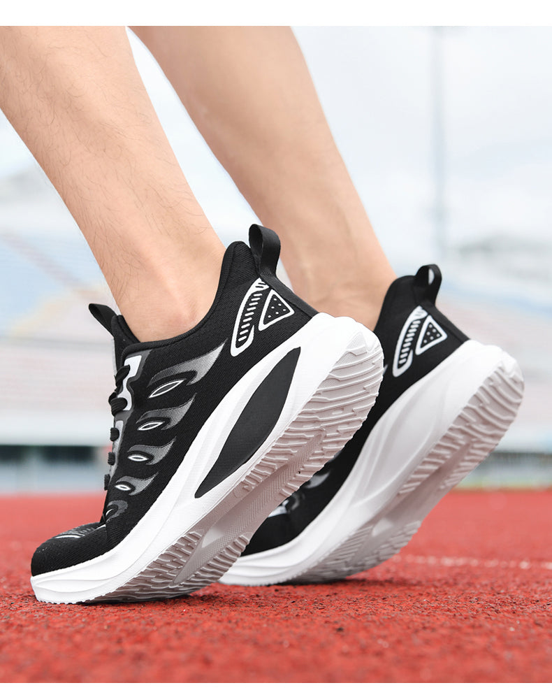 CANEMON QZ8826 black sneakers on foot, heel and outsole view
